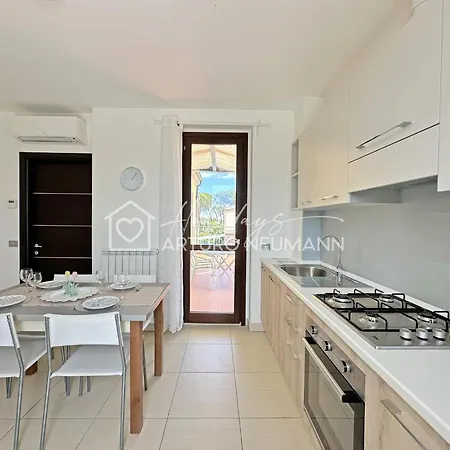 634 - Appartamento Al Primo Piano Di Una Villetta Al Residence Adamo Ed Eva Con Ampio Terrazzo, Piscina Campo Da Tennis -Spiaggia E Navetta Privata Al White Beach Club Inclusa * Marcelli