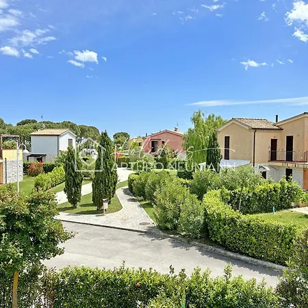 634 - Appartamento Al Primo Piano Di Una Villetta Al Residence Adamo Ed Eva Con Ampio Terrazzo, Piscina Campo Da Tennis -Spiaggia E Navetta Privata Al White Beach Club Inclusa Lejlighed *